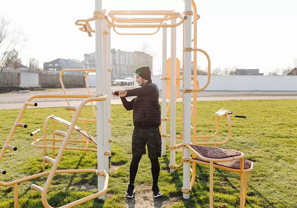 Types of Park Exercise Equipment and Their Functions