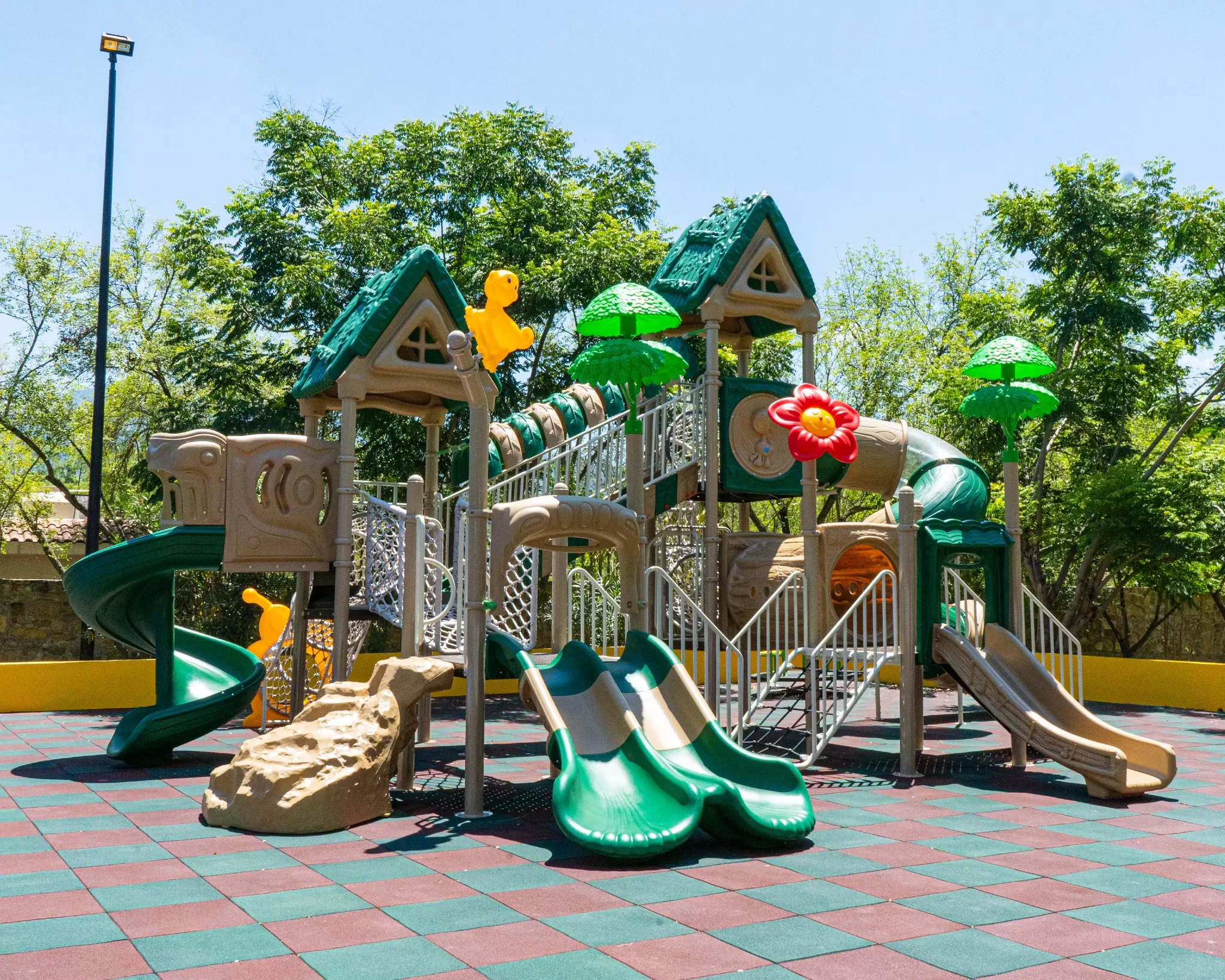 Top 10 Outdoor Playground Trends in 2025